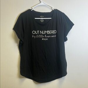 Apt. 9 Black Casual Tee with Fun Graphic